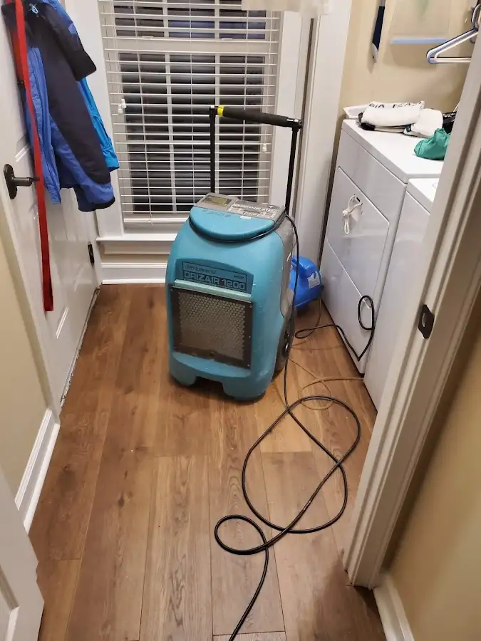Commercial dehumidifier deployed for Flood Damage Cleanup in Marysville